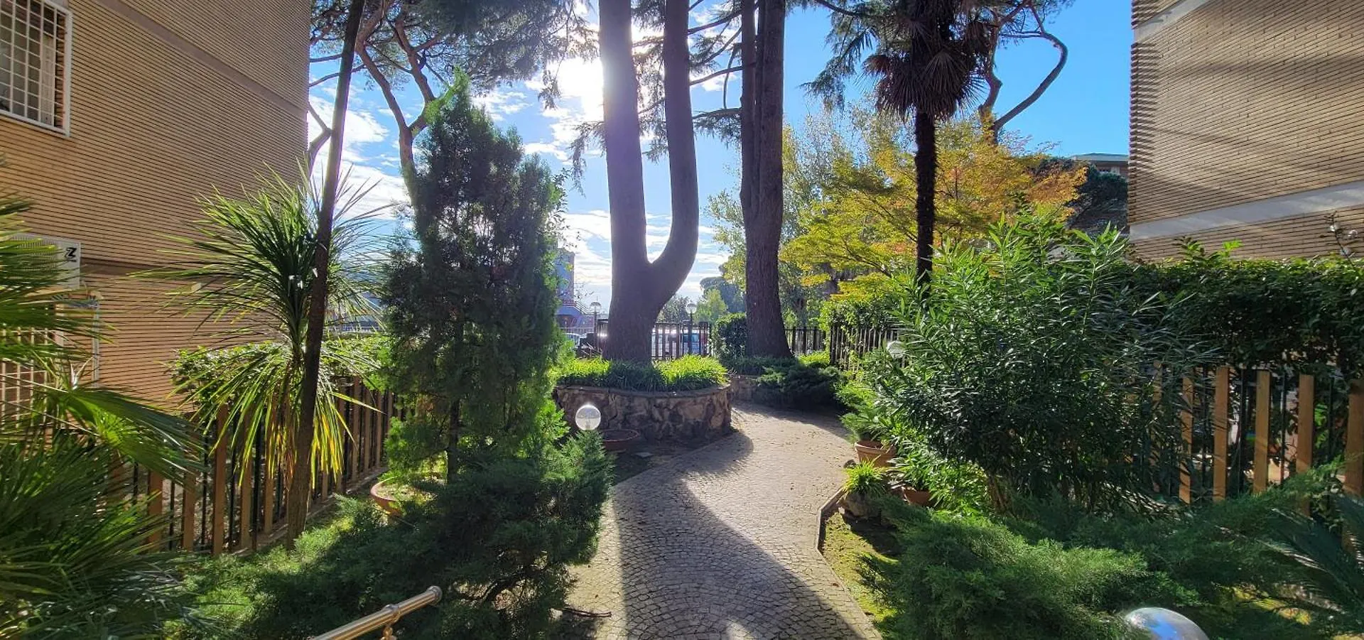 Bed & Breakfast Bnb Rooms And Comfort Roma