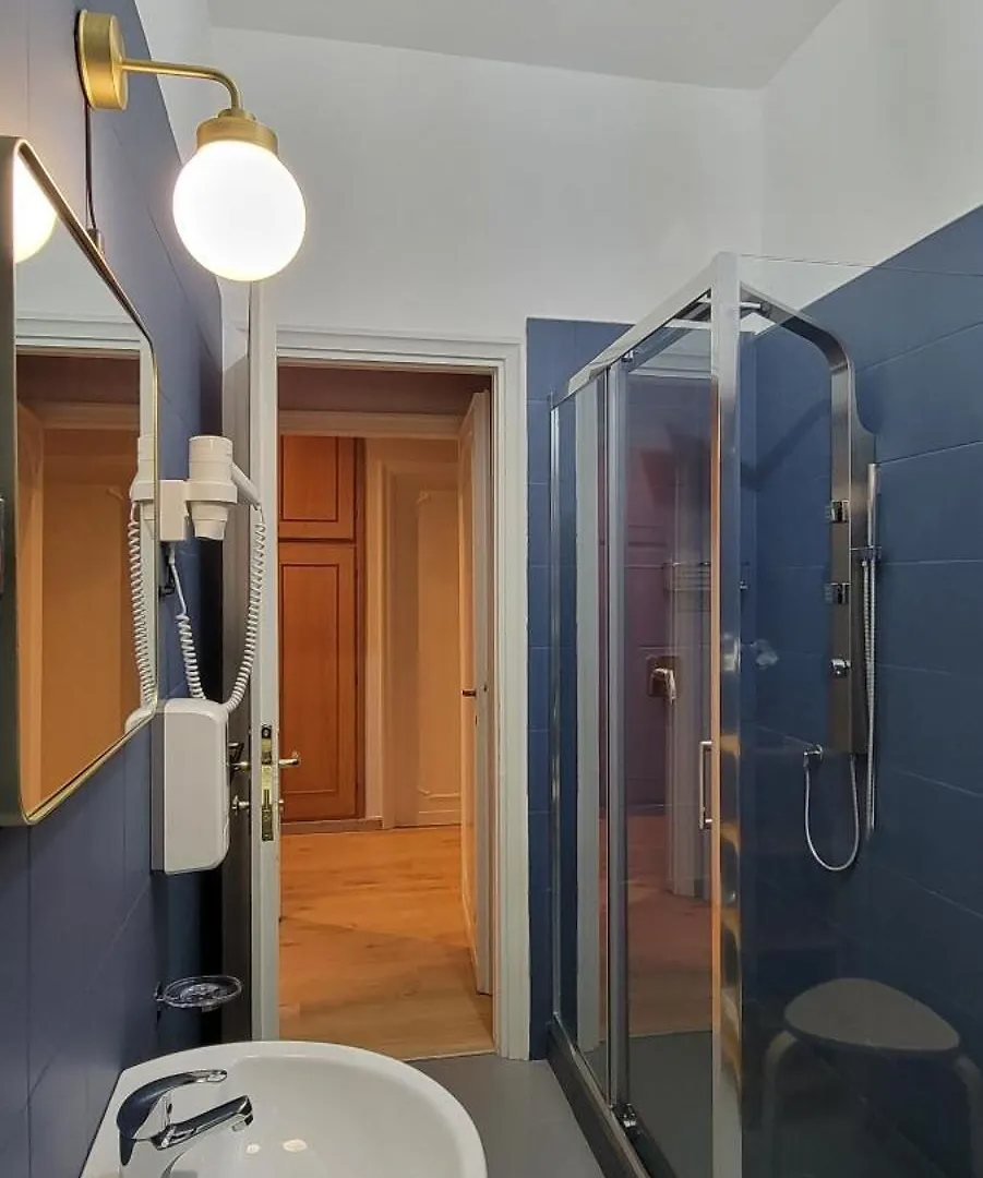 Bnb Rooms And Comfort Roma 0*,  Italia